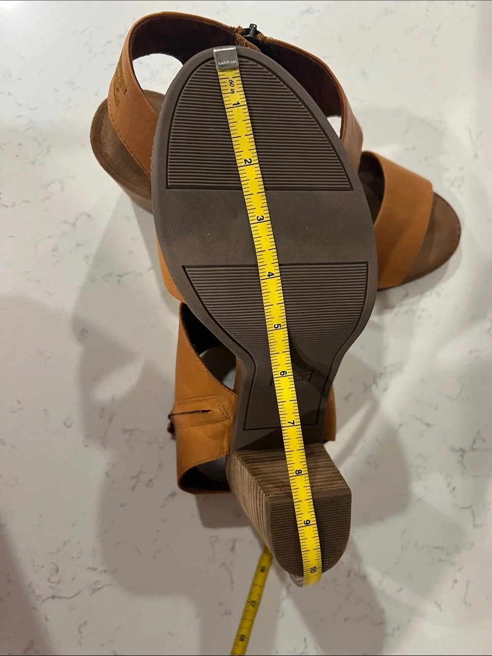 TOMS Majorca Cut-out Block Heel Sandals in tan leather with side zipper size 12